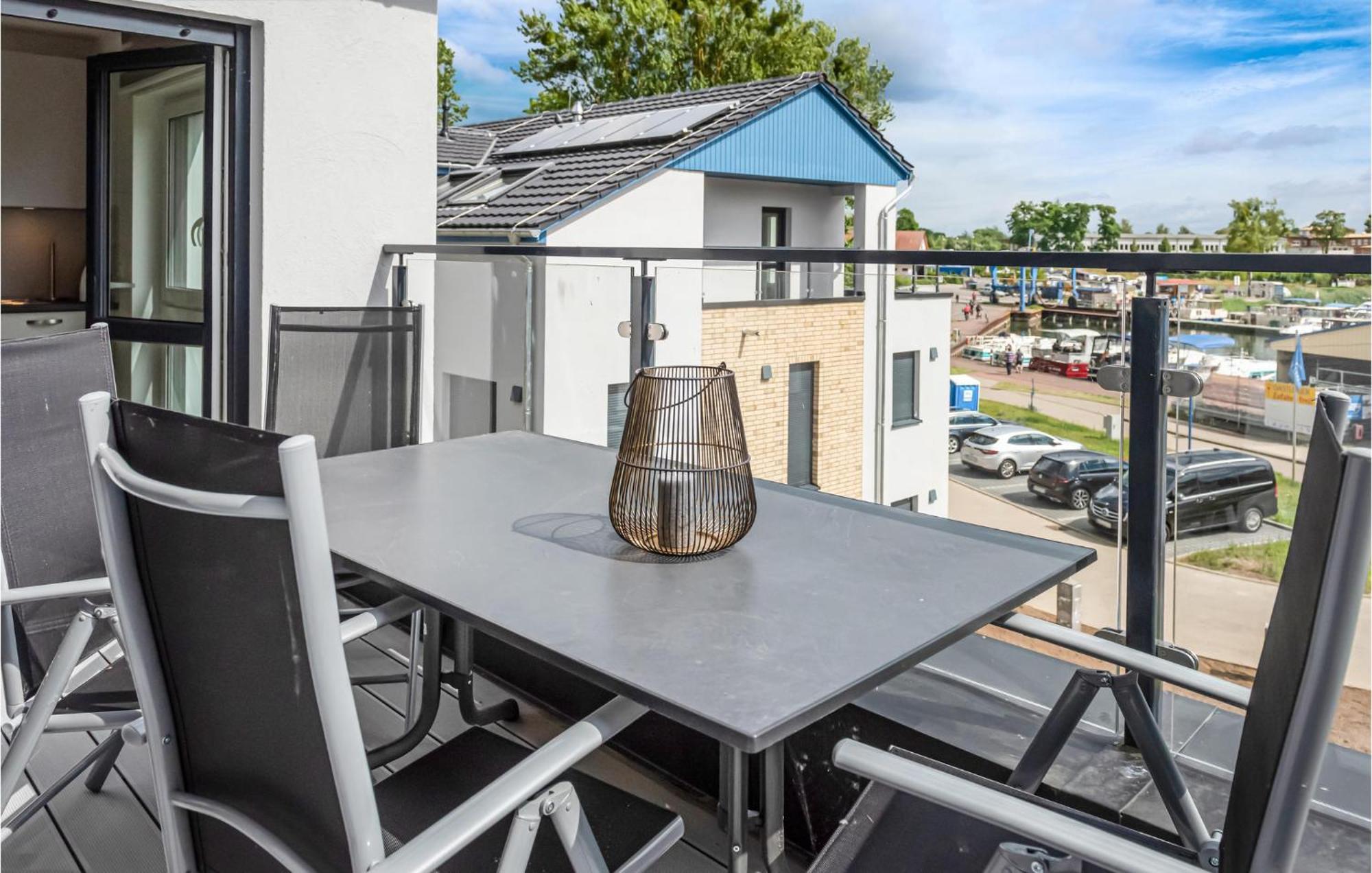 Amazing Apartment In Rechlin With Kitchen Εξωτερικό φωτογραφία